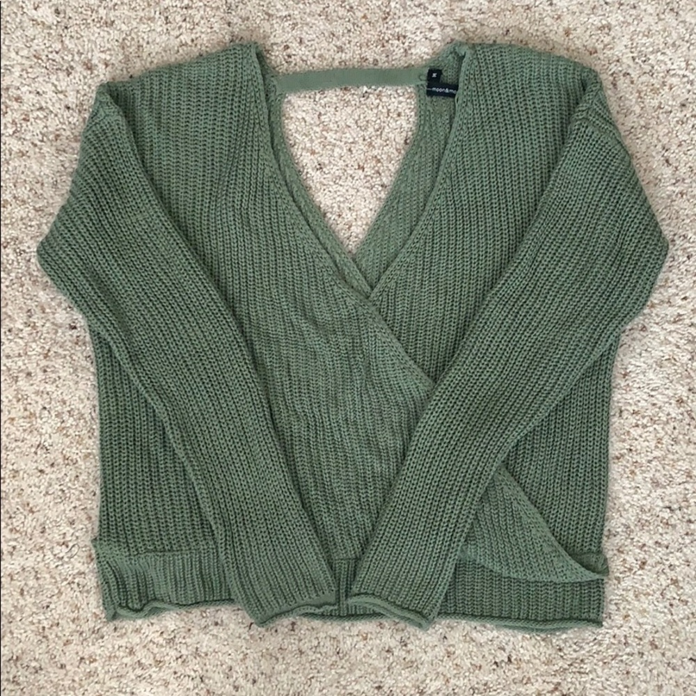 Wrap style sweater